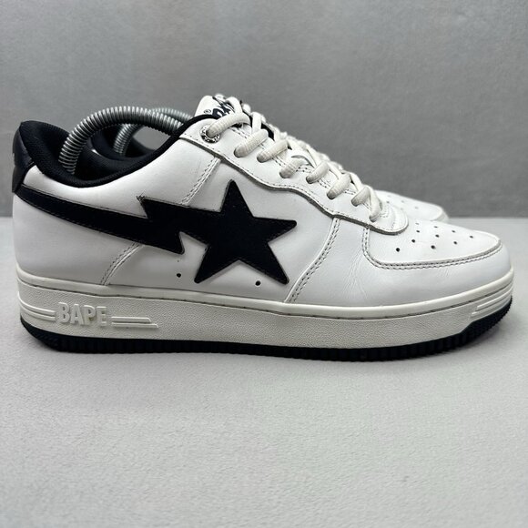 Athletic_Shoes